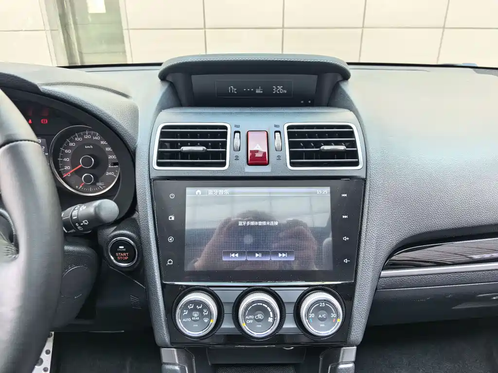 Subaru Forester 2016 — фото 14