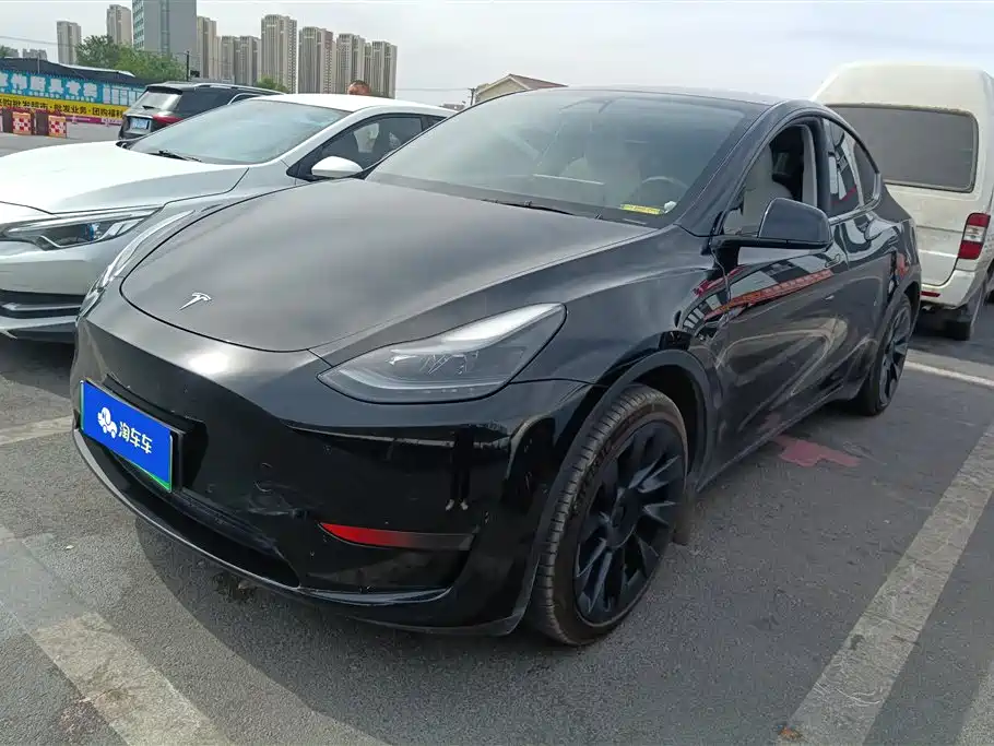 Tesla Model Y 2023 — фото 1