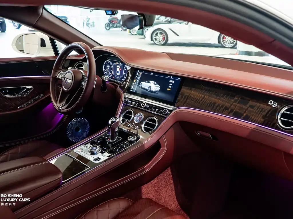 Bentley Continental 2020 — фото 22