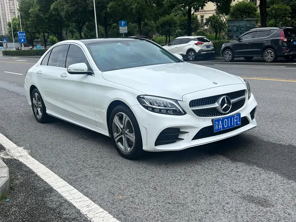 Mercedes-Benz C-Class 2019
