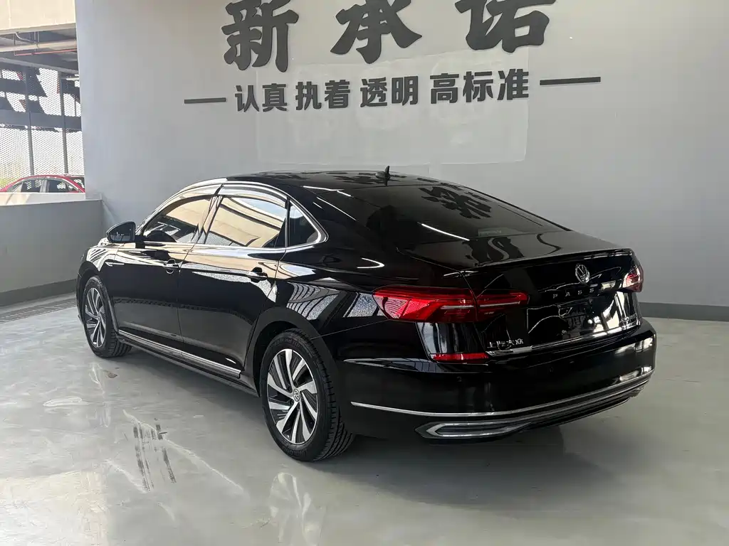Volkswagen Passat PHEV 2020 — фото 14