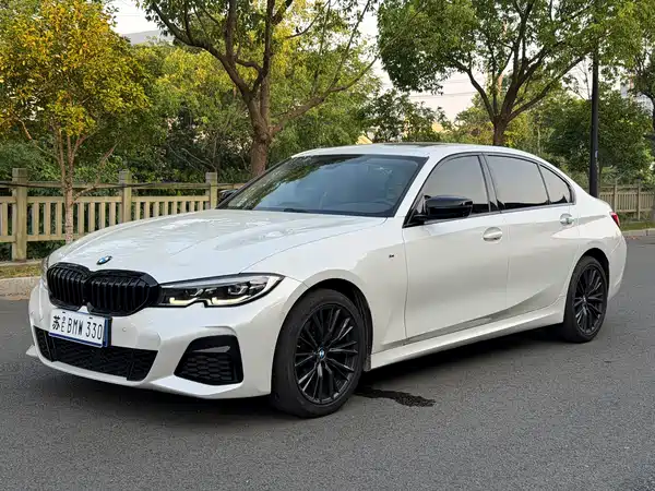 BMW 3 Series 2021