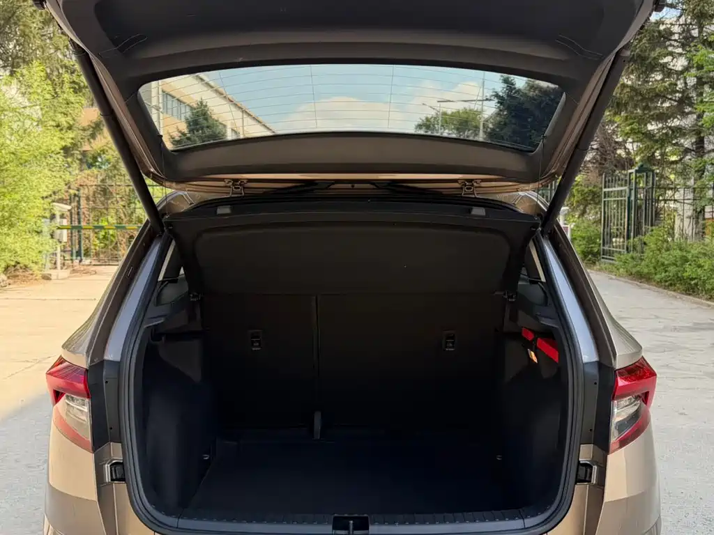 Skoda Karoq 2022 — фото 12