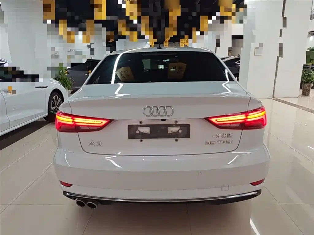 Audi A3 2019 — фото 6
