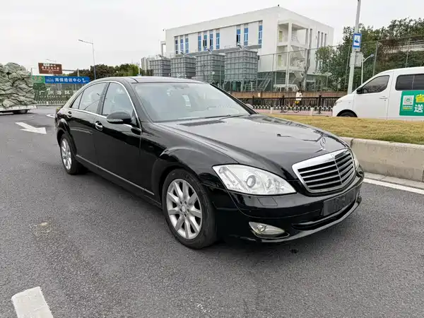 Mercedes-Benz S-Class 2008