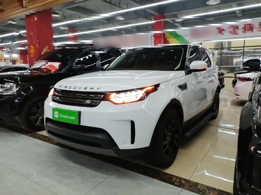Land Rover Discovery 2019 — фото 1