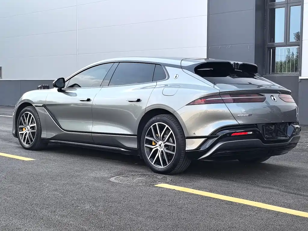 Denza Z9GT 2025