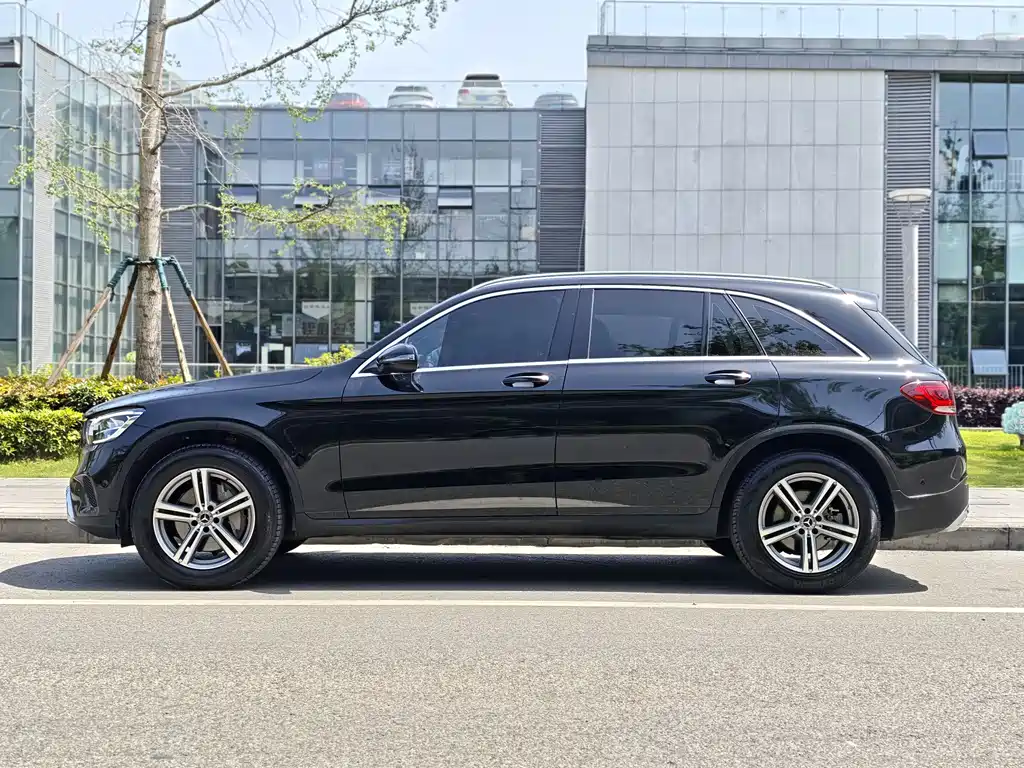 Mercedes-Benz GLC 2021