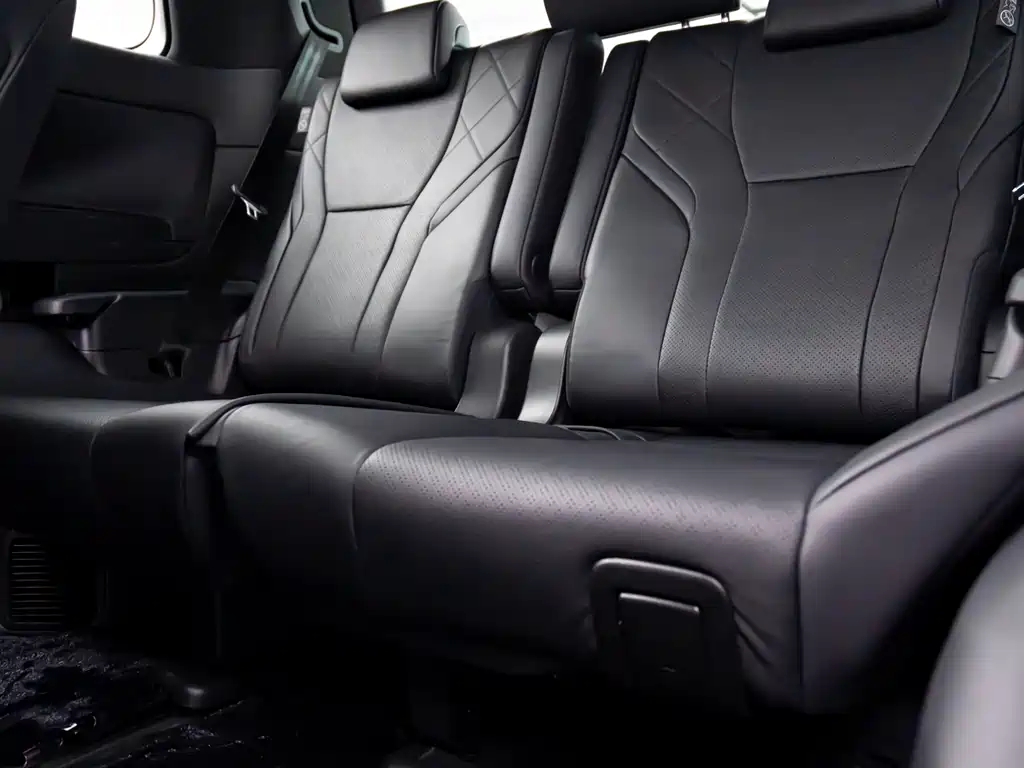 Toyota Alphard 2024 — фото 19