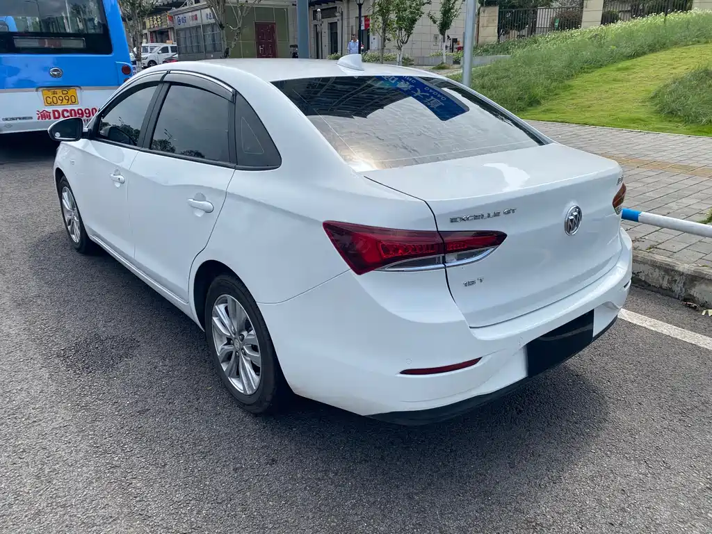 Buick Excelle 2019 — фото 7
