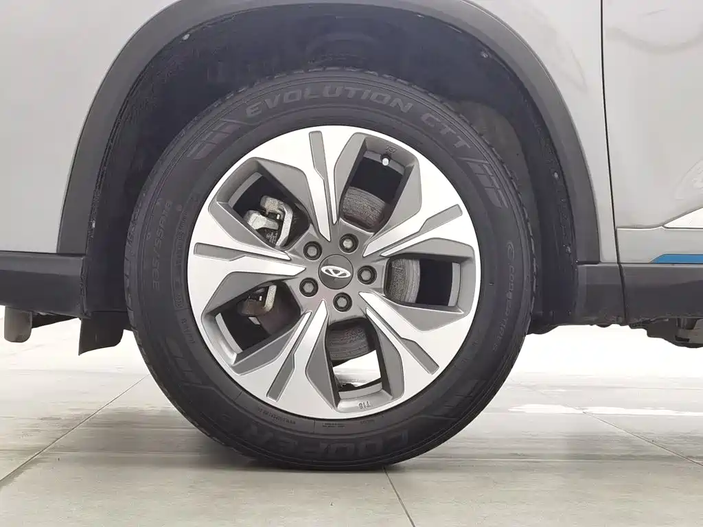 Chery Tiggo 8 PRO New Energy 2023 — фото 17