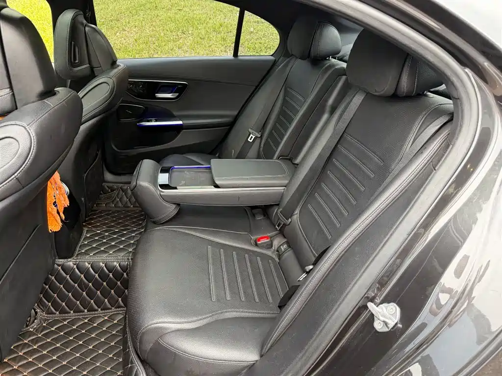 Mercedes-Benz C-Class 2022 — фото 10