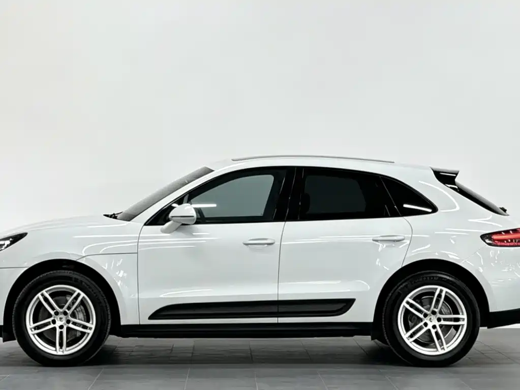 Porsche Macan 2022 — фото 7