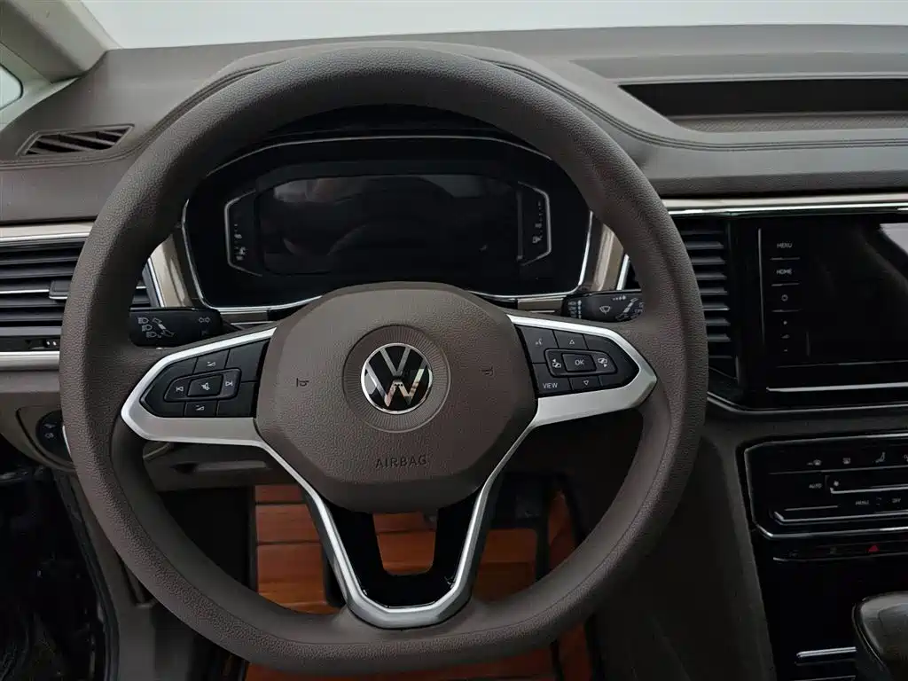 Volkswagen Viloran 2020 — фото 11