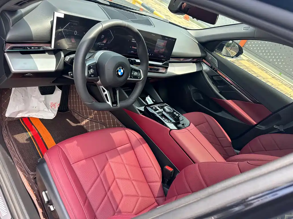 BMW 5 Series 2025