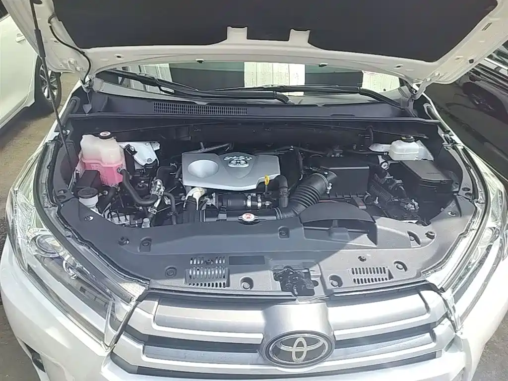 Toyota Highlander 2018 — фото 20