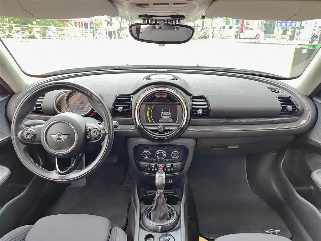MINI Clubman 2016 — фото 10