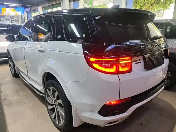 Land Rover Discovery Sport 2021