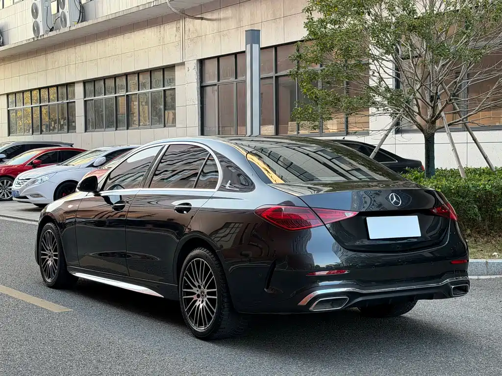 Mercedes-Benz C-Class 2022 — фото 20