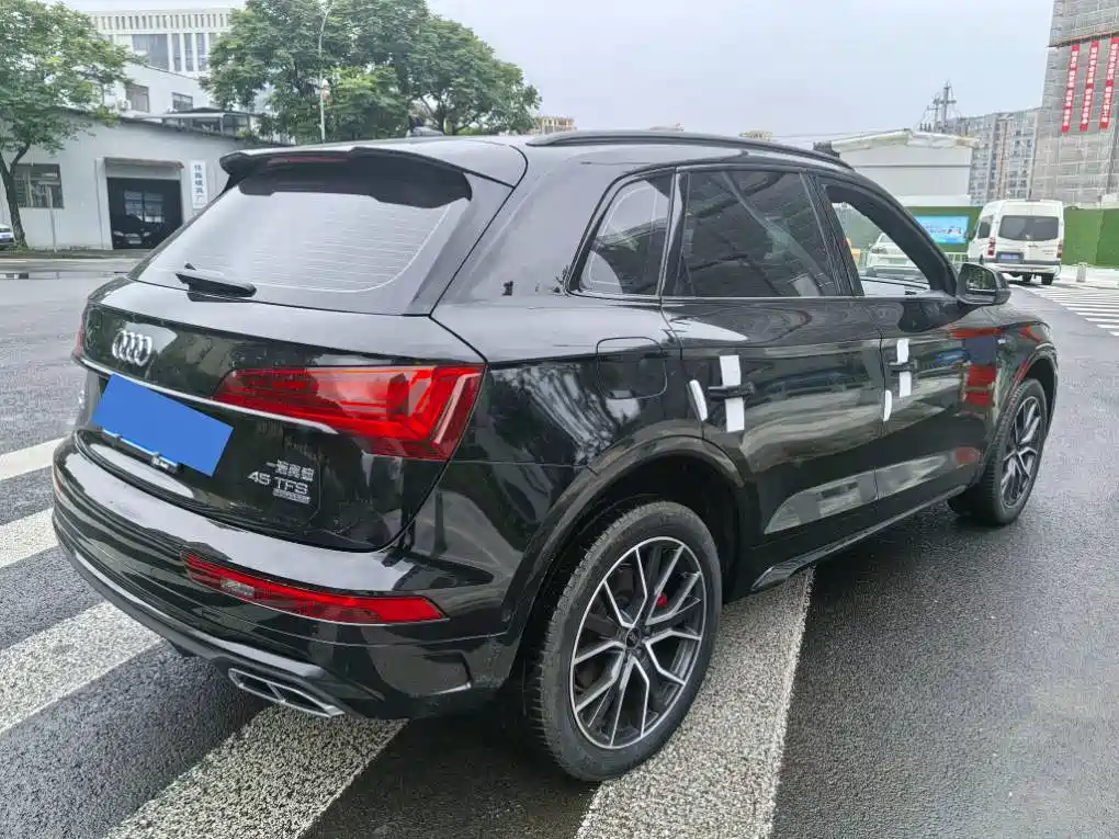 Audi Q5L 2026 — фото 13