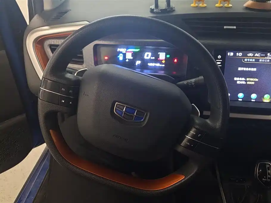 Geely Vision X1 2017 — фото 15