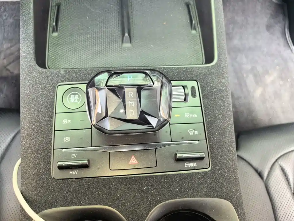 BYD Qin PLUS 2025 — фото 14
