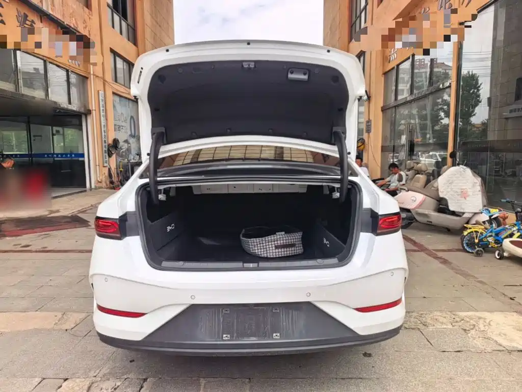 BYD Qin PLUS 2025 — фото 19