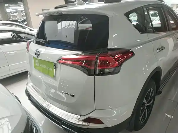 Toyota RAV4 2016