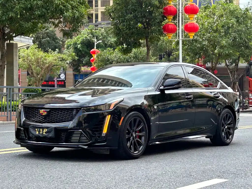Cadillac CT5 2024 — фото 1
