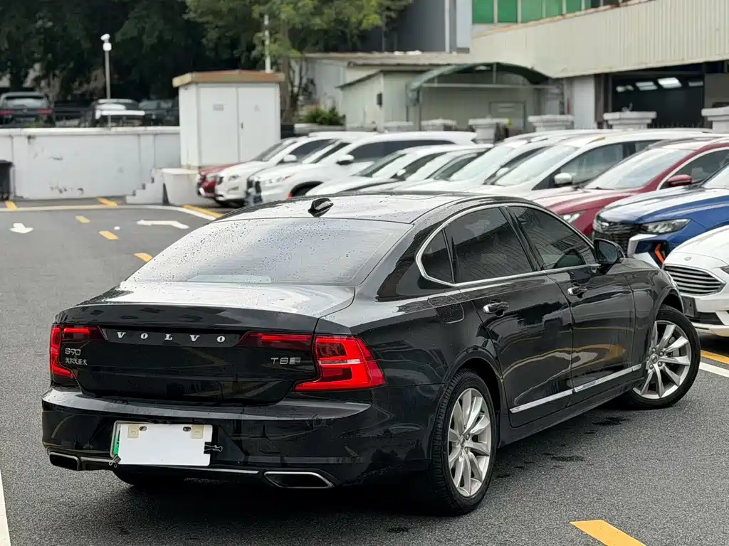 Volvo S90 PHEV 2020 — фото 9