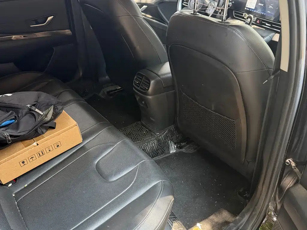 Hyundai Elantra 2022