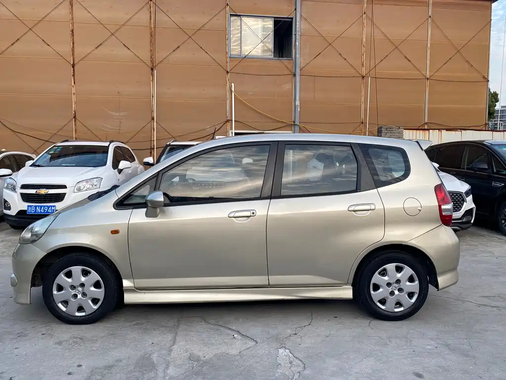 Honda Fit 2008 — фото 10