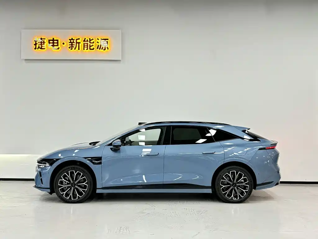 Zeekr 007 GT 2025