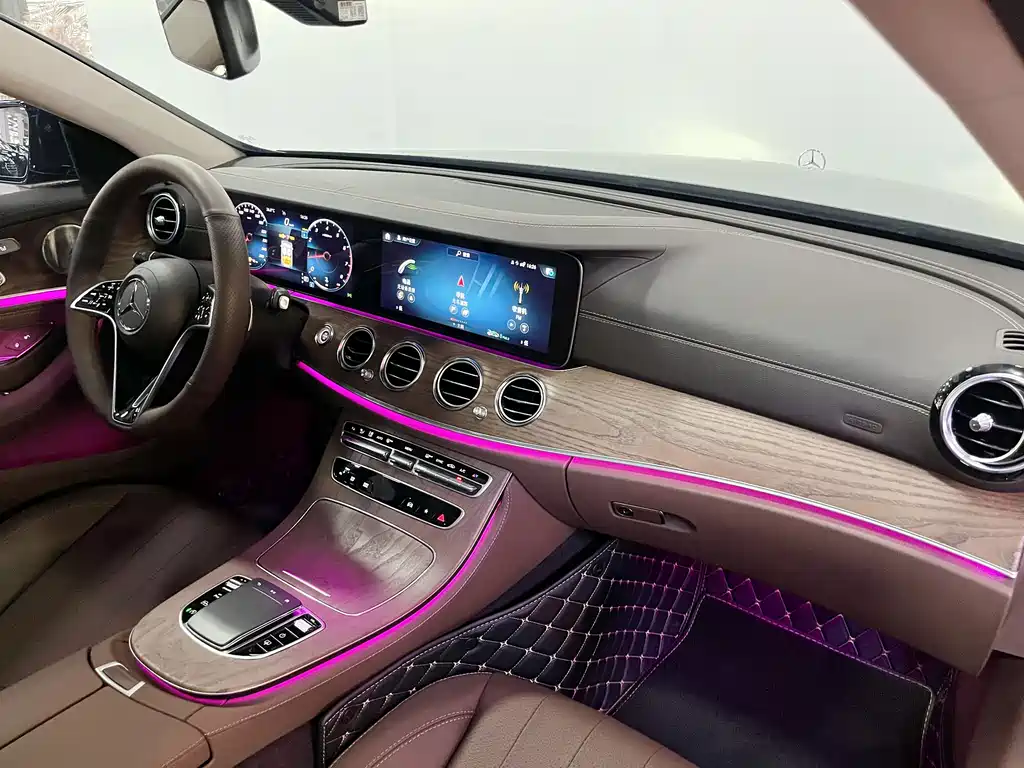 Mercedes-Benz E-Class 2023 — фото 6