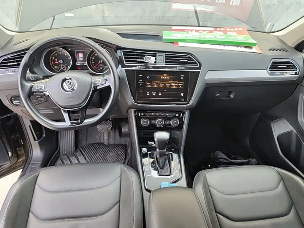 Volkswagen Tiguan L 2020 — фото 10