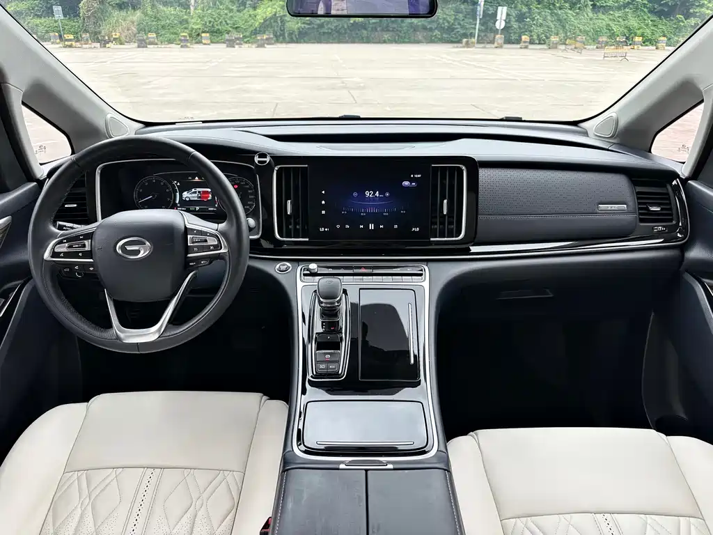 GAC Motor Trumpchi M8 2022 — фото 12