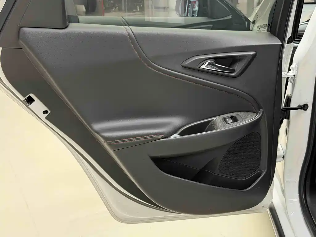 Chevrolet Malibu XL 2021 — фото 15