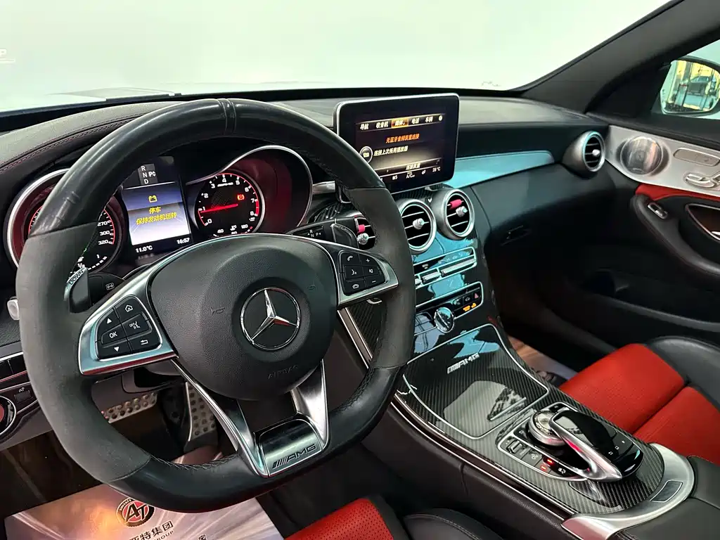 Mercedes-Benz C-Class AMG 2016 — фото 17