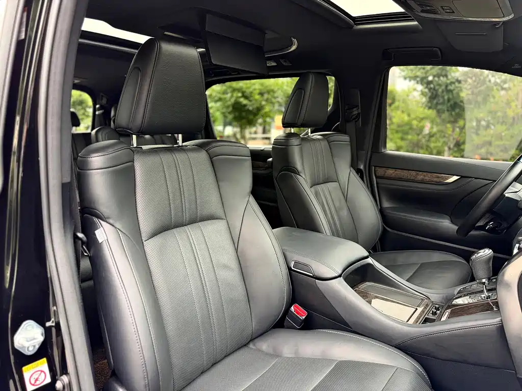 Toyota Alphard 2018 — фото 20