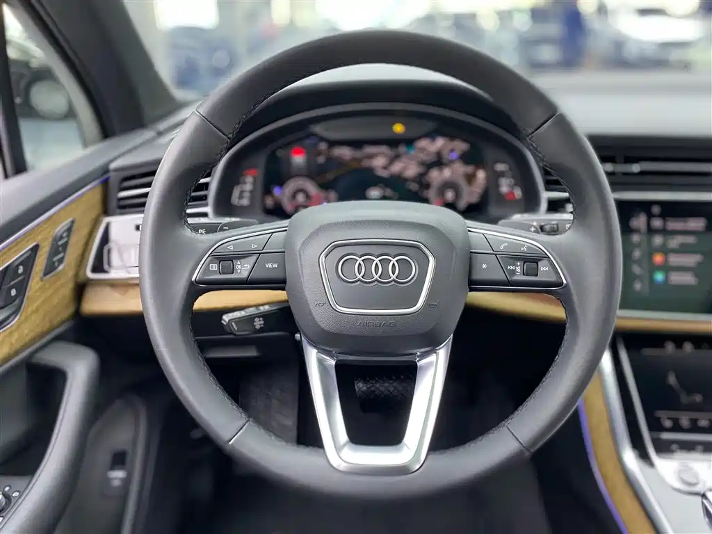 Audi Q7 2022 — фото 14