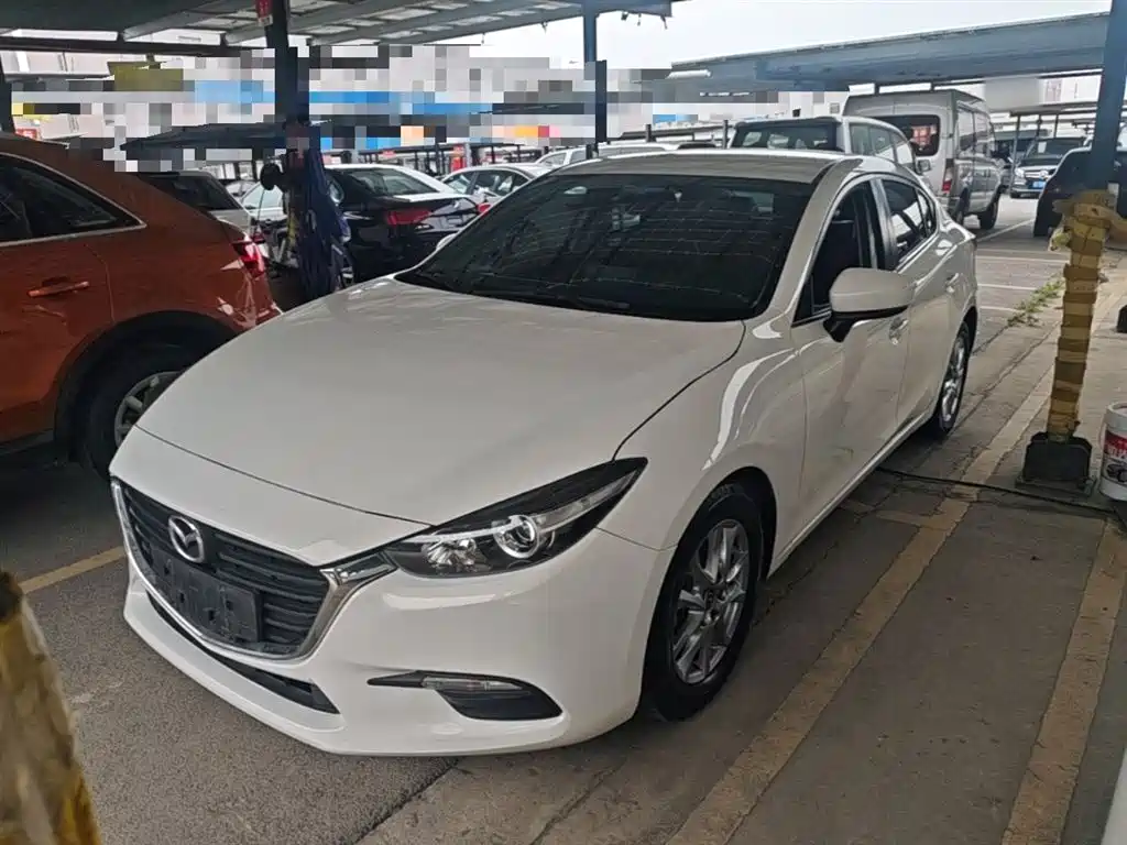 Mazda 3 Axela 2019 — фото 1