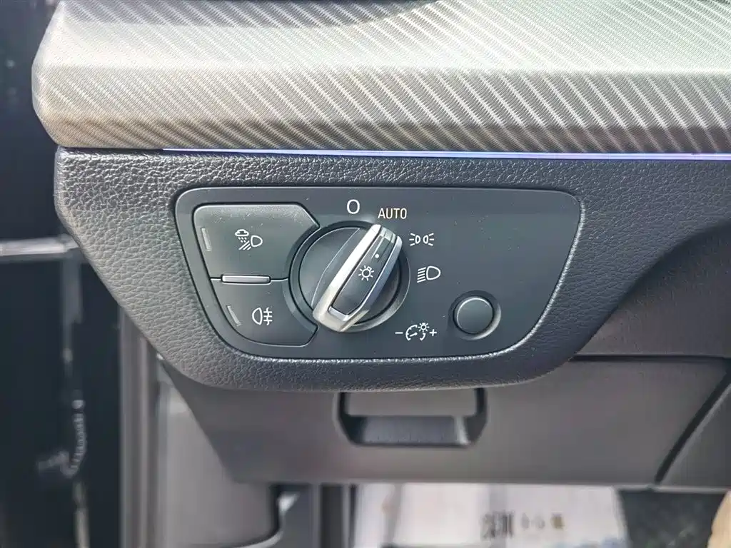 Audi Q5L 2019 — фото 26