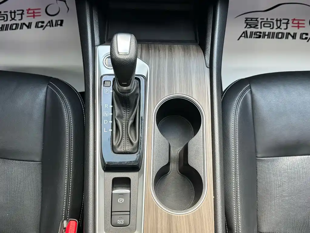 Nissan Teana 2022 — фото 16