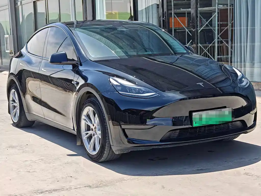 Tesla Model Y 2023 — фото 3