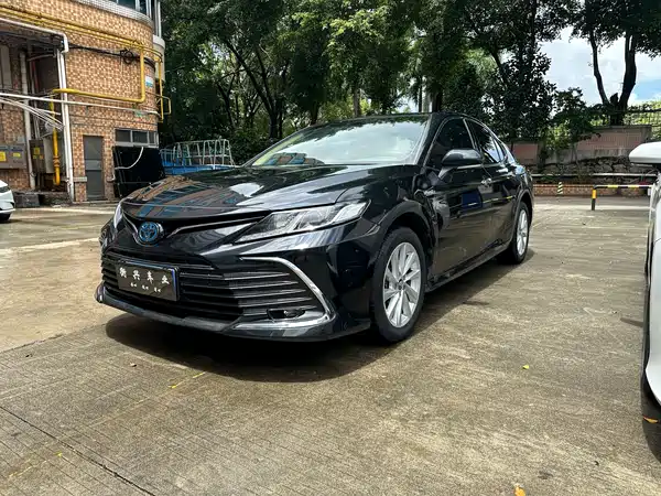 Toyota Camry 2021