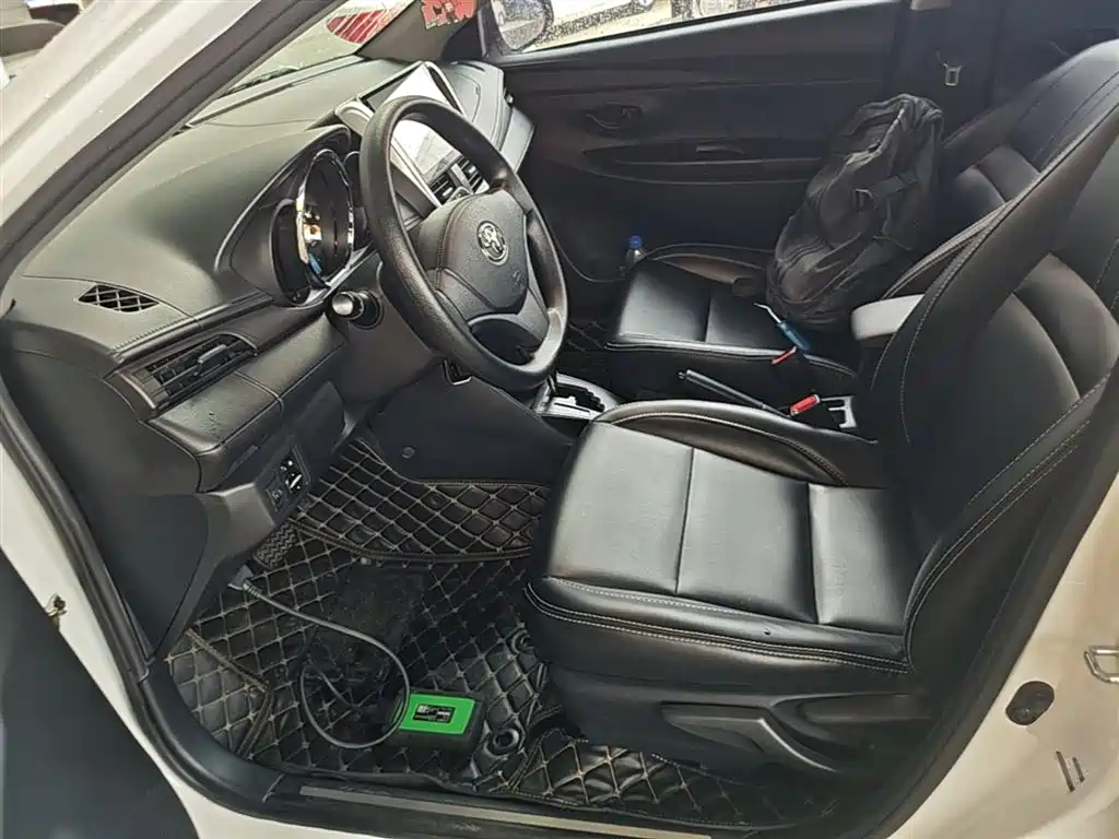 Toyota Yaris L 2021 — фото 15