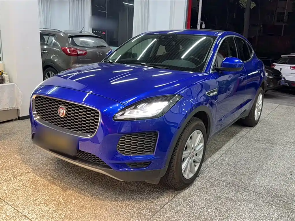 Jaguar E-PACE 2021 — фото 2