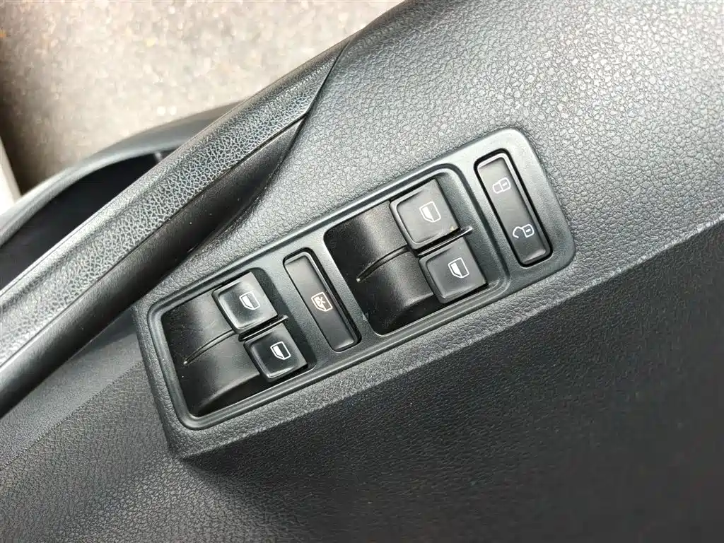 Volkswagen Jetta 2014 — фото 14