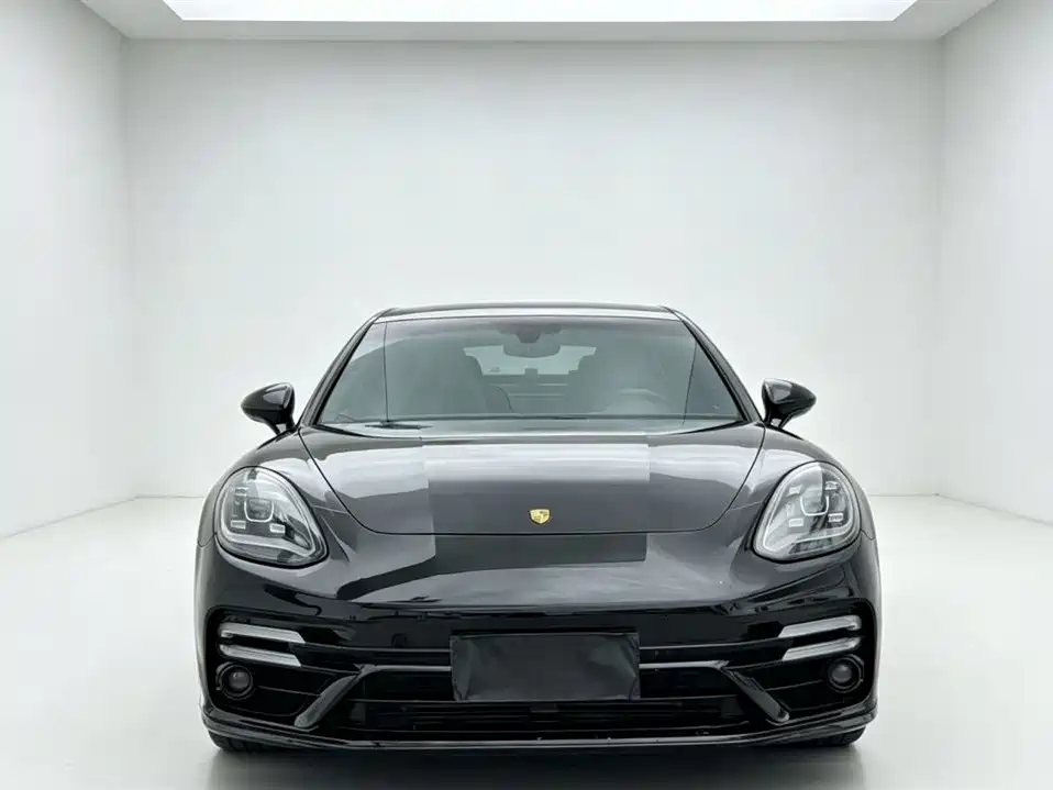 Porsche Panamera 2017 — фото 2
