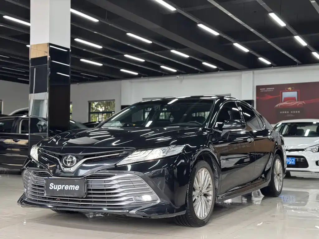 Toyota Camry 2020 — фото 3